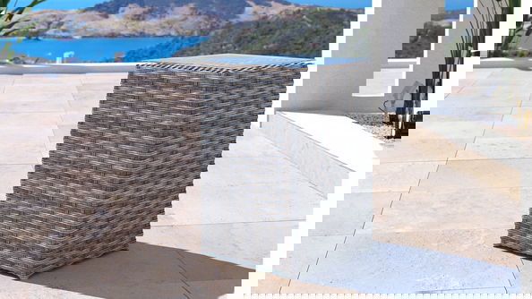 Stolik boczny Larentia