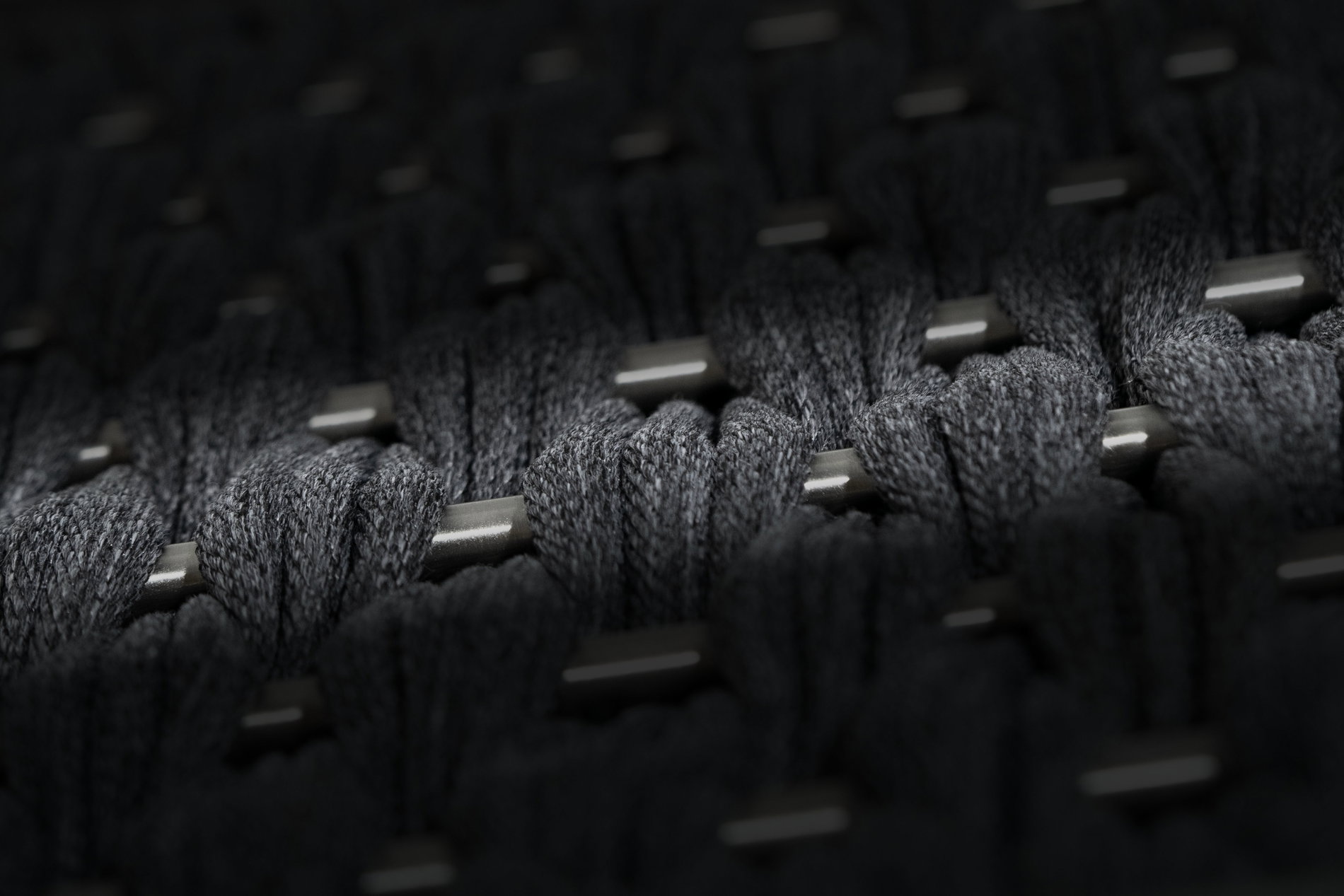 Lina ciemnoszara pleciona Inscenizacja